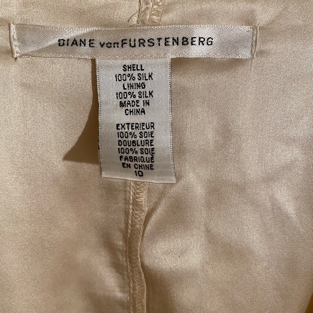 DVF Diane Von Furstenberg 100% Silk Cream Cross - Picture 11 of 14